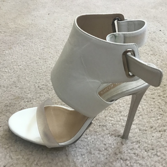 Michael Kors - Picture 1 of 16